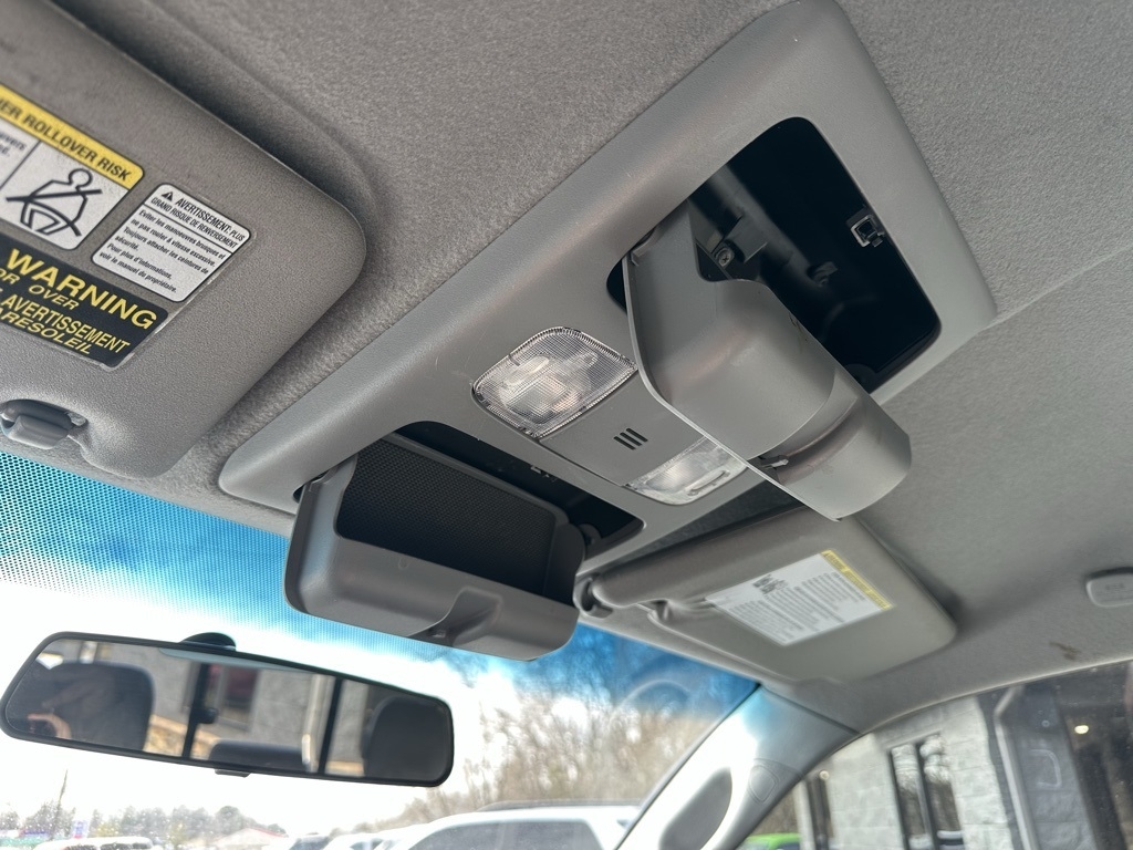 Toyota Tacoma 2WD Double Cab V6 AT PreRunner (Natl) 2013