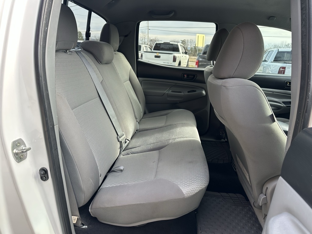 Toyota Tacoma 2WD Double Cab V6 AT PreRunner (Natl) 2013