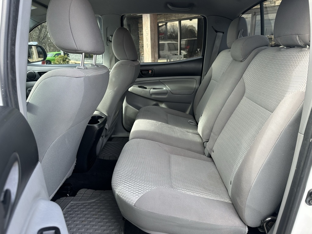 Toyota Tacoma 2WD Double Cab V6 AT PreRunner (Natl) 2013