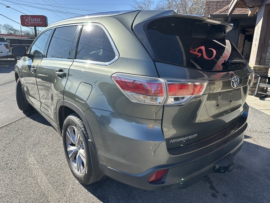 Toyota Highlander AWD 4dr V6 XLE (Natl) 2015