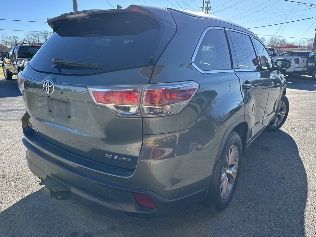 Toyota Highlander AWD 4dr V6 XLE (Natl) 2015