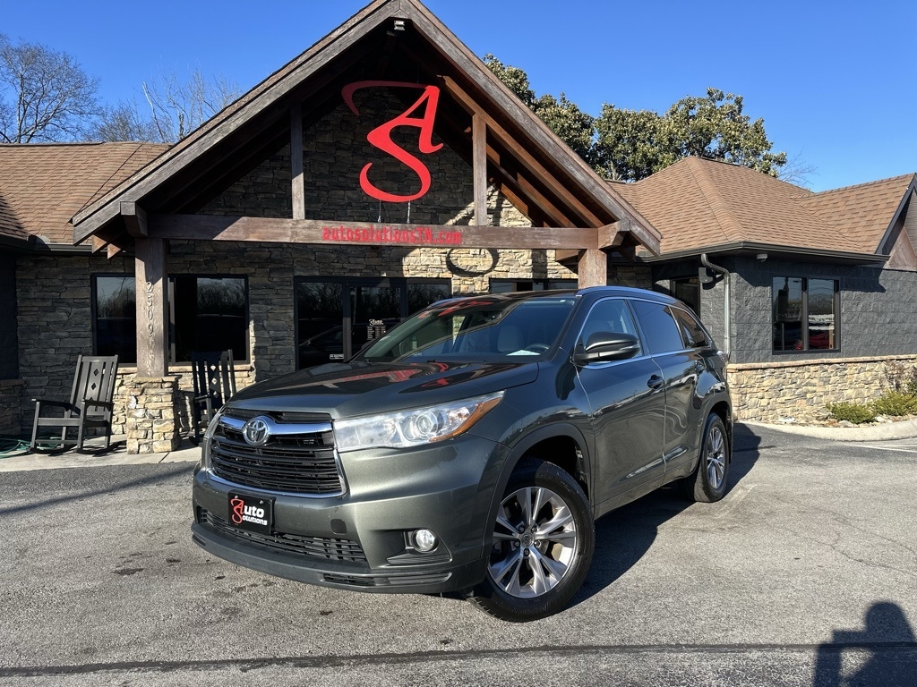 Toyota Highlander AWD 4dr V6 XLE (Natl) 2015
