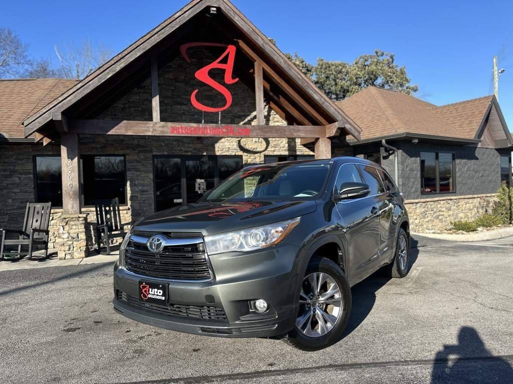 Toyota Highlander AWD 4dr V6 XLE (Natl) 2015