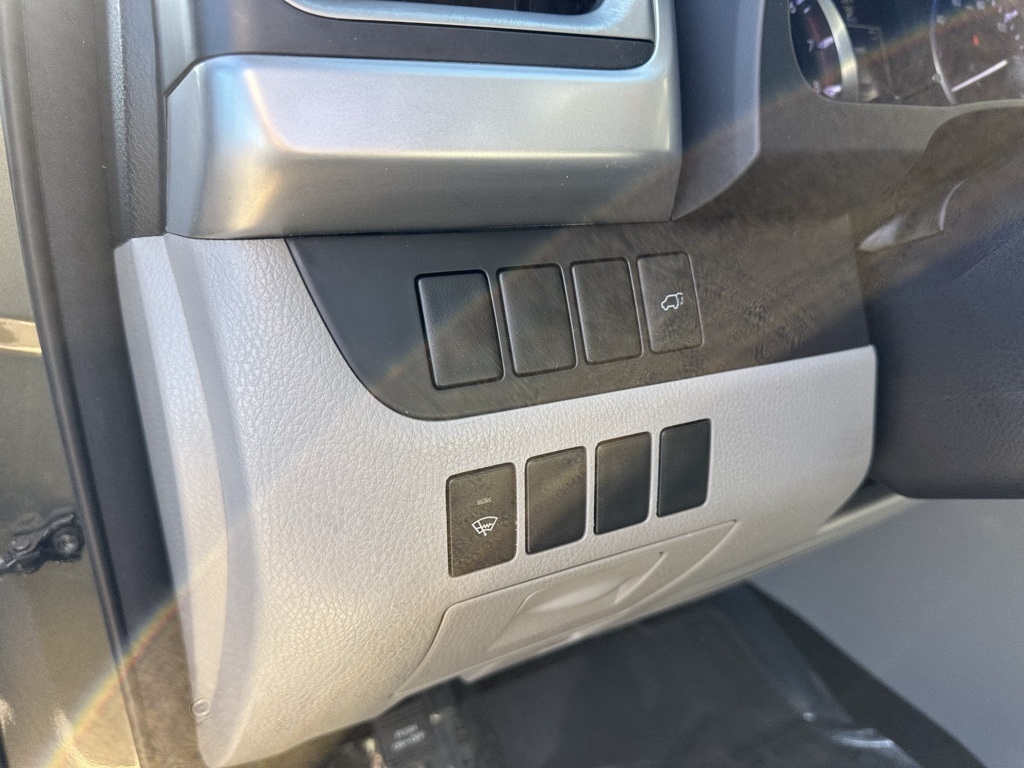 Toyota Highlander AWD 4dr V6 XLE (Natl) 2015