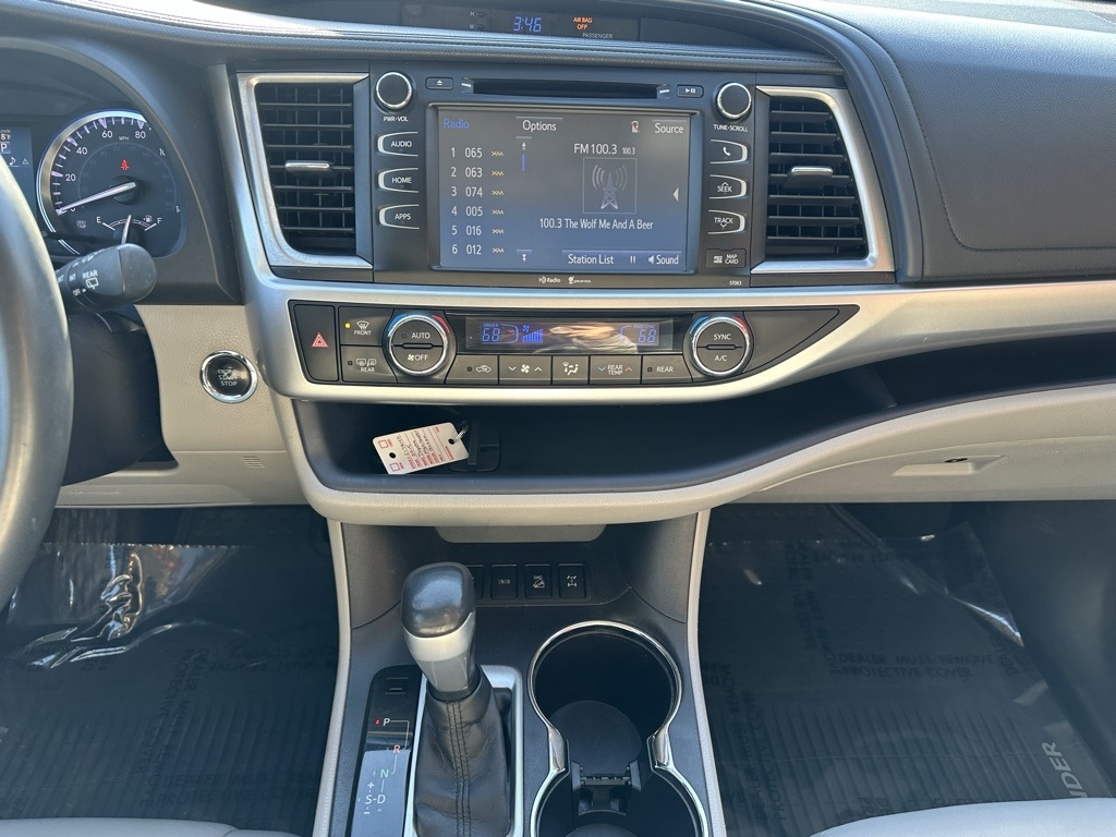 Toyota Highlander AWD 4dr V6 XLE (Natl) 2015