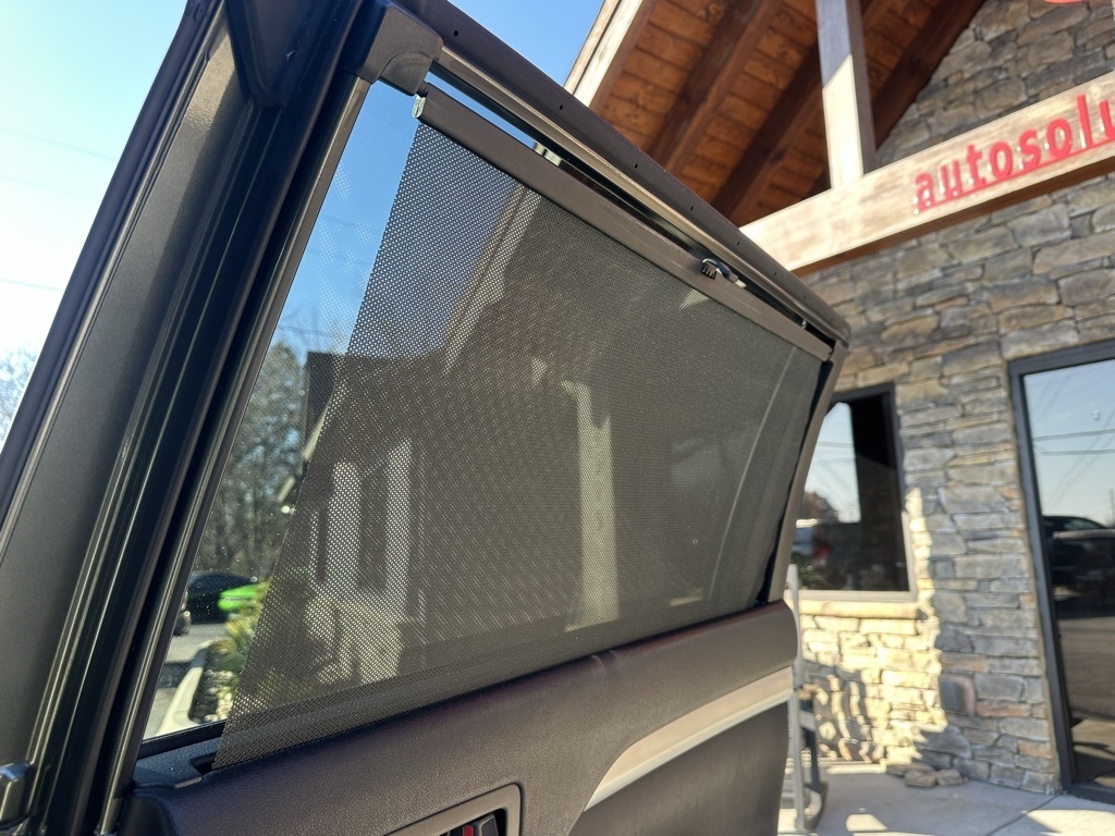 Toyota Highlander AWD 4dr V6 XLE (Natl) 2015