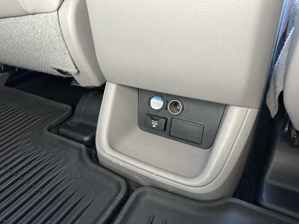 Toyota Highlander AWD 4dr V6 XLE (Natl) 2015