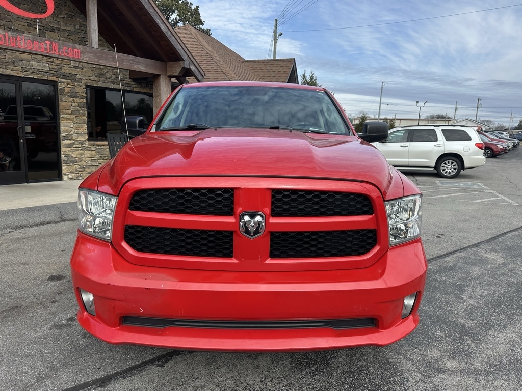 RAM 1500 2WD Crew Cab 140.5" Express 2015