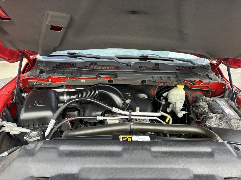 RAM 1500 2WD Crew Cab 140.5" Express 2015