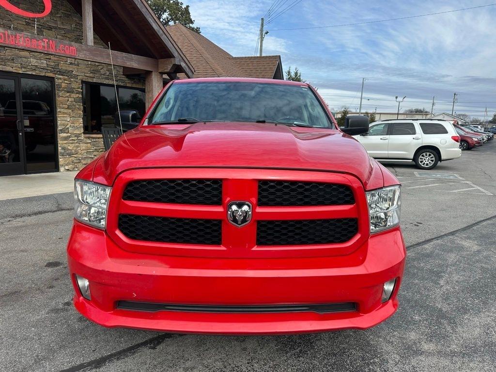 RAM 1500 2WD Crew Cab 140.5" Express 2015