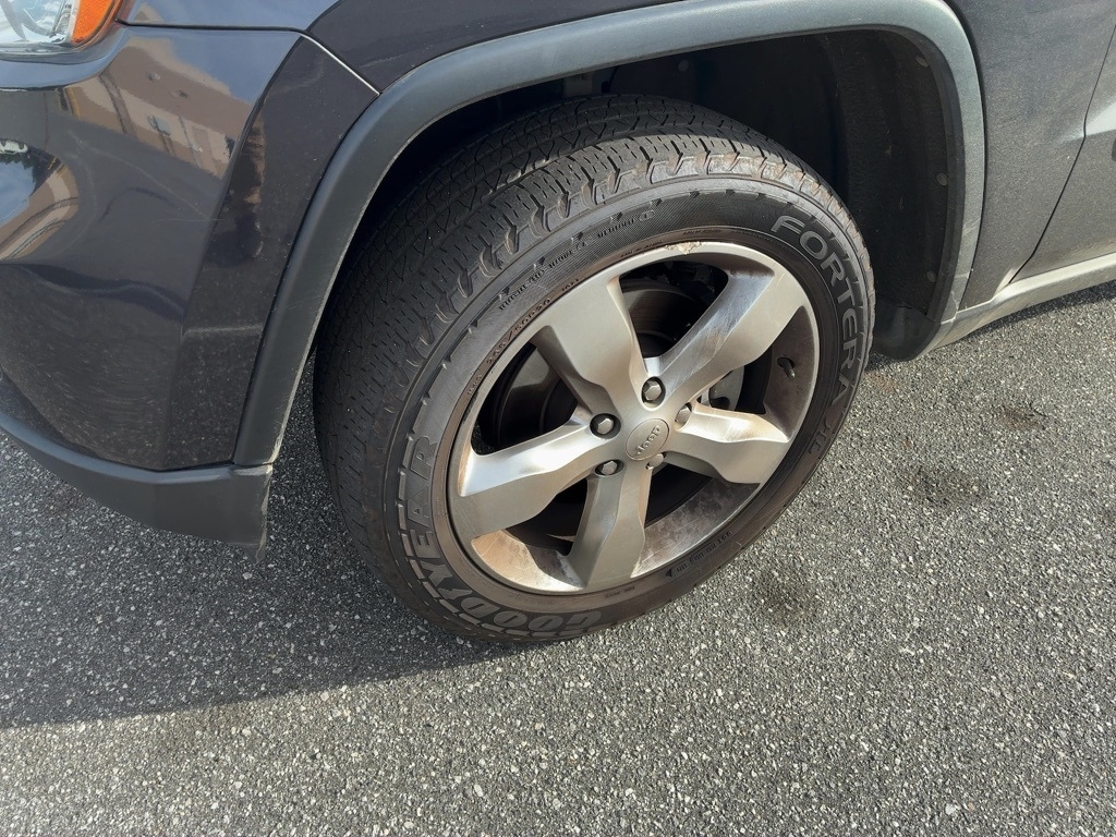 Jeep Grand Cherokee 4WD 4dr Overland 2013