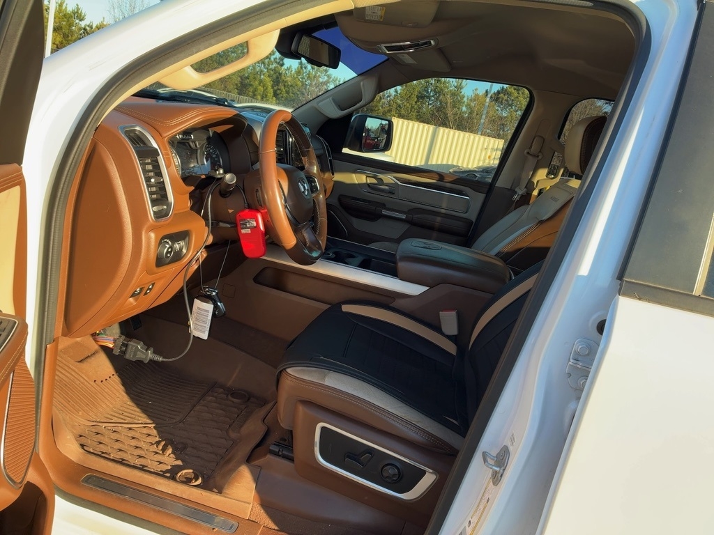 RAM 1500 Laramie 4x2 Crew Cab 5'7" Box 2019