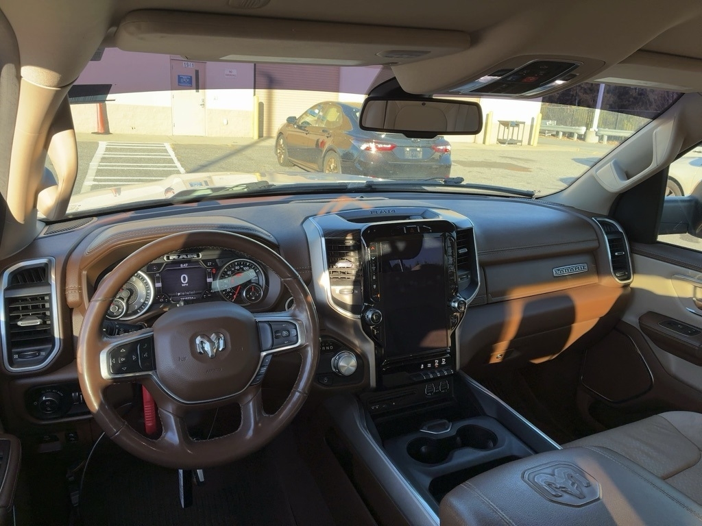 RAM 1500 Laramie 4x2 Crew Cab 5'7" Box 2019