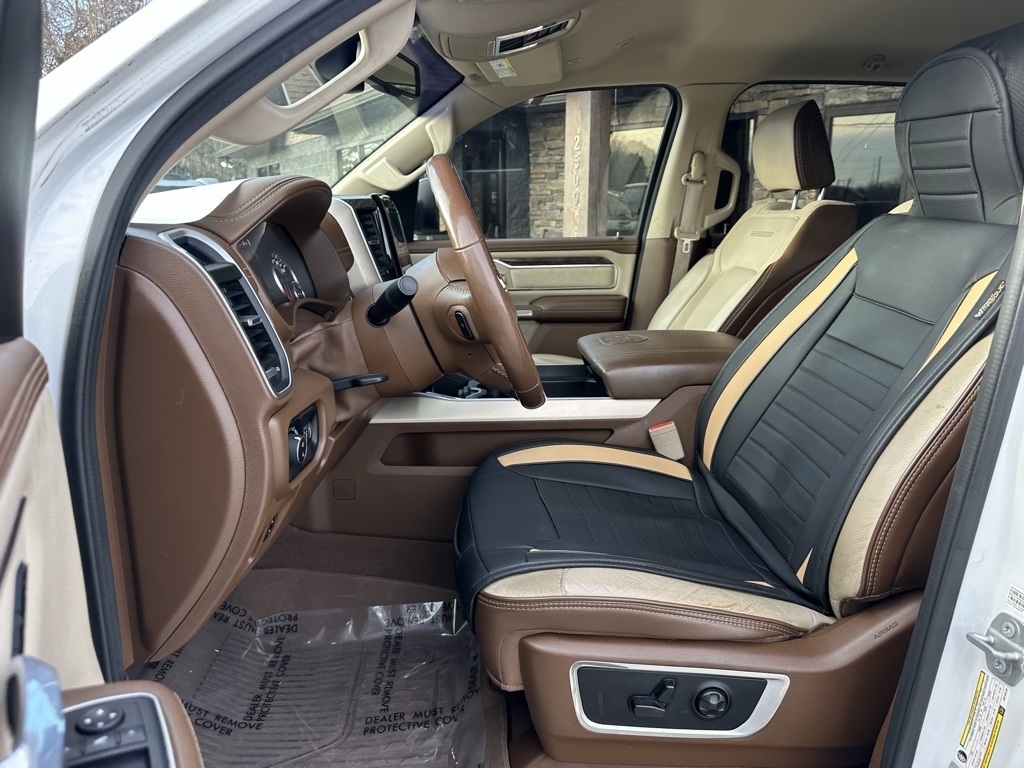 RAM 1500 Laramie 4x2 Crew Cab 5'7" Box 2019