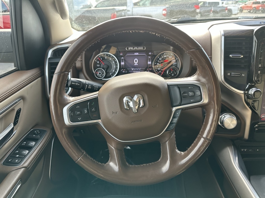 RAM 1500 Laramie 4x2 Crew Cab 5'7" Box 2019