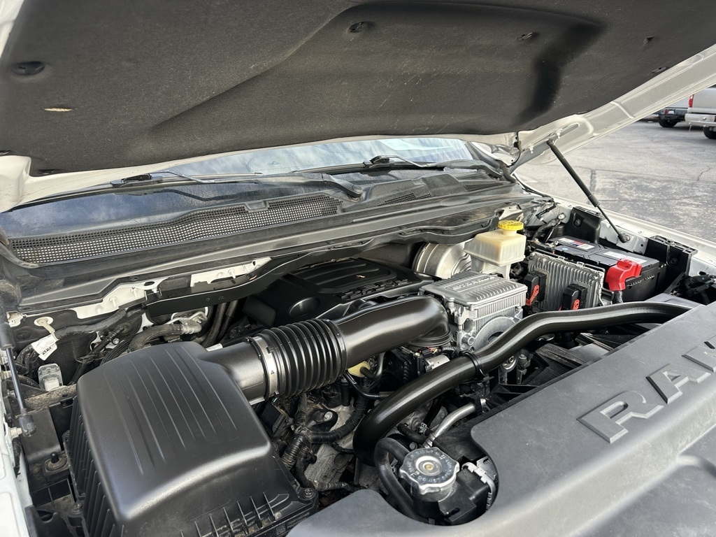 RAM 1500 Laramie 4x2 Crew Cab 5'7" Box 2019