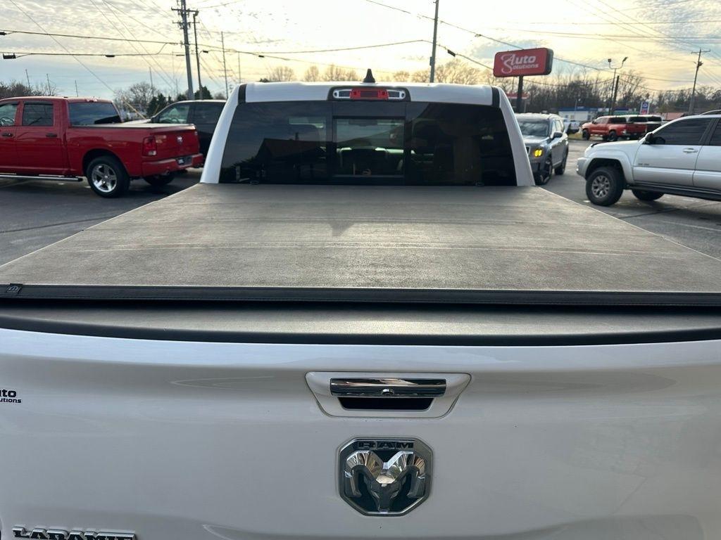 RAM 1500 Laramie 4x2 Crew Cab 5'7" Box 2019