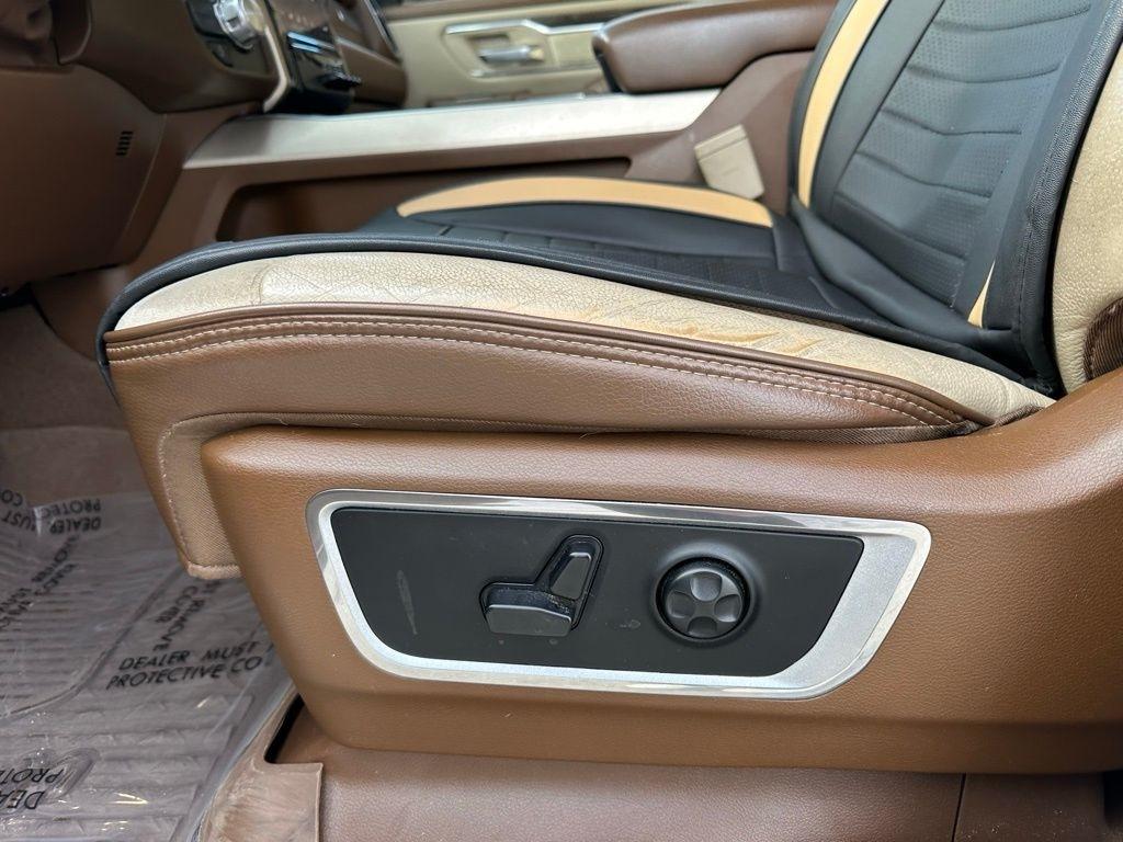 RAM 1500 Laramie 4x2 Crew Cab 5'7" Box 2019