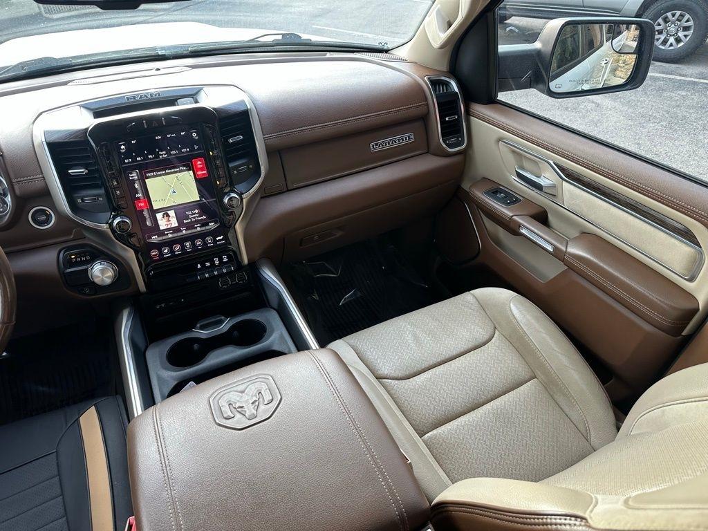 RAM 1500 Laramie 4x2 Crew Cab 5'7" Box 2019