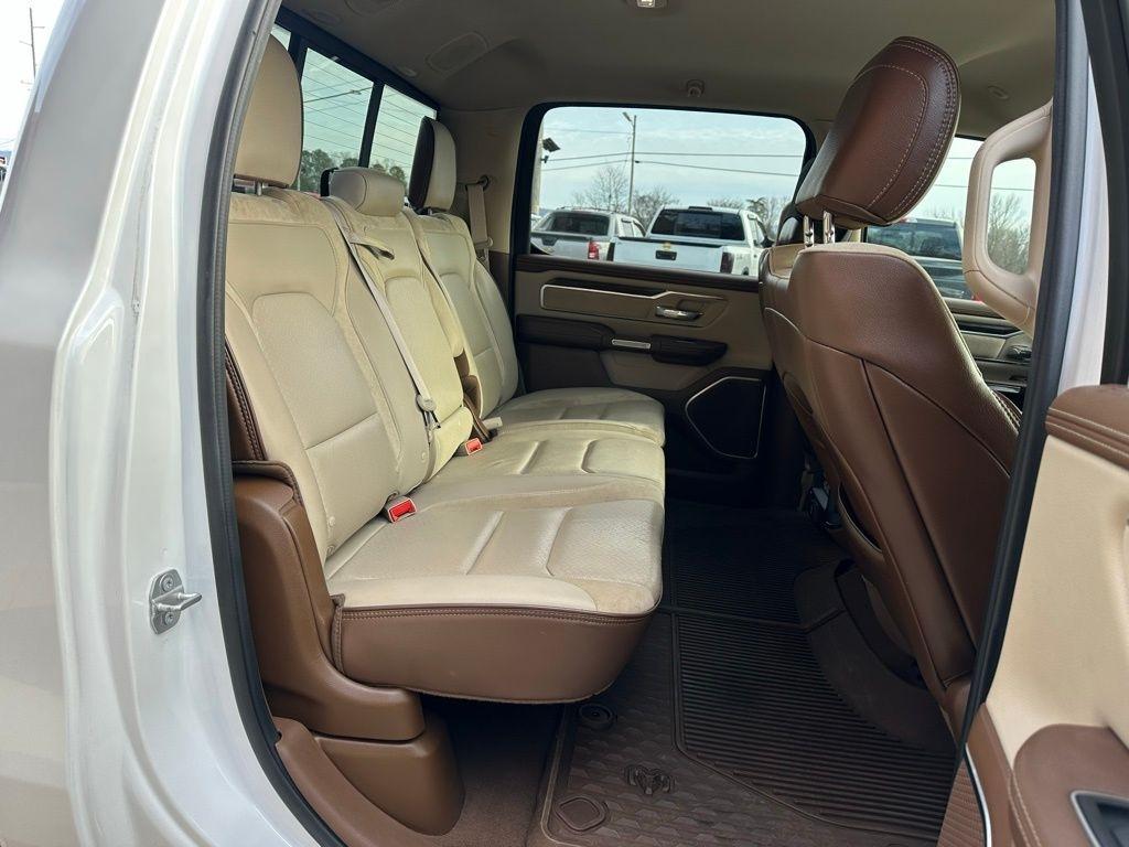 RAM 1500 Laramie 4x2 Crew Cab 5'7" Box 2019