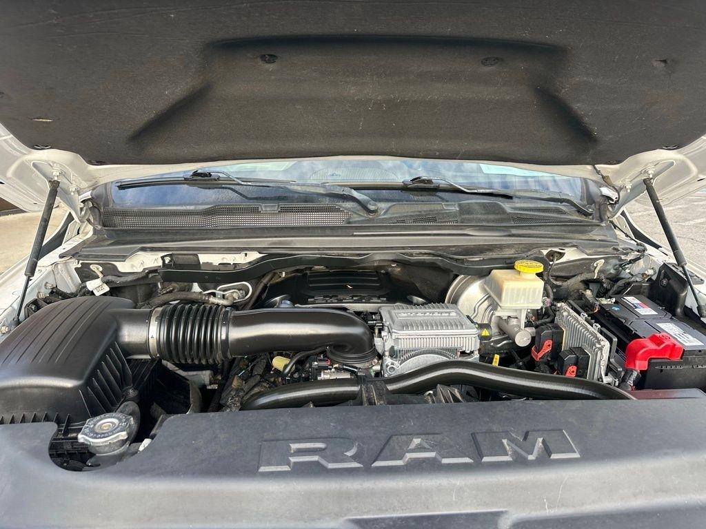 RAM 1500 Laramie 4x2 Crew Cab 5'7" Box 2019