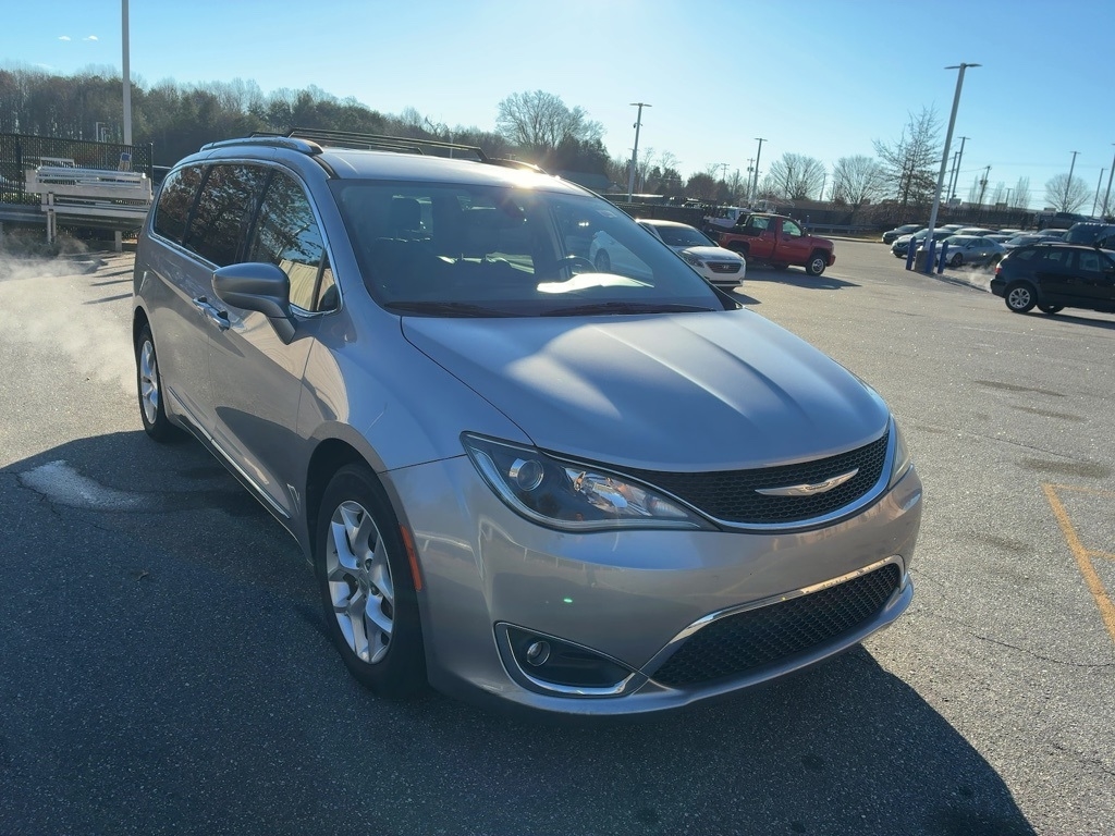 Chrysler Pacifica Touring-L Plus FWD 2017