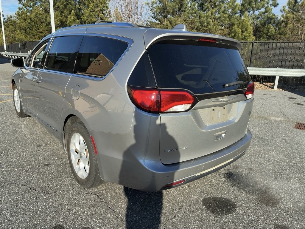 Chrysler Pacifica Touring-L Plus FWD 2017