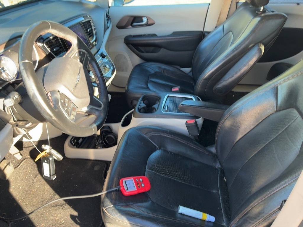 Chrysler Pacifica Touring-L Plus FWD 2017