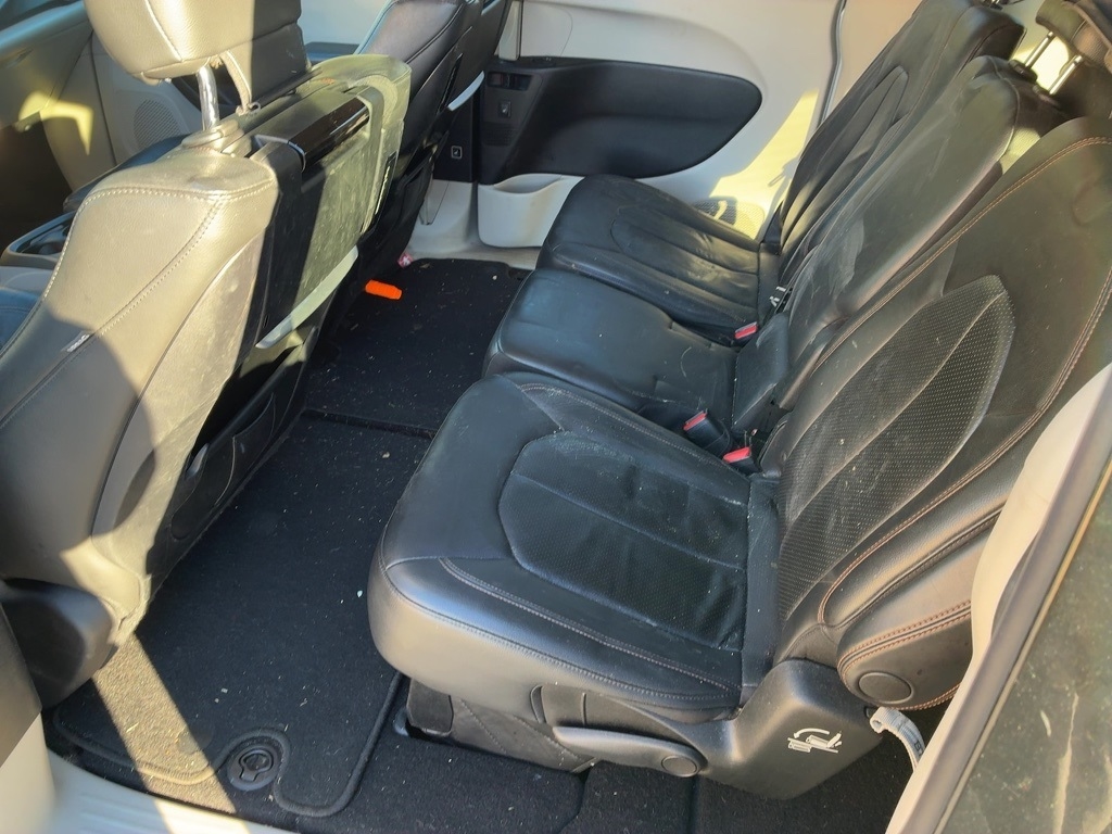 Chrysler Pacifica Touring-L Plus FWD 2017