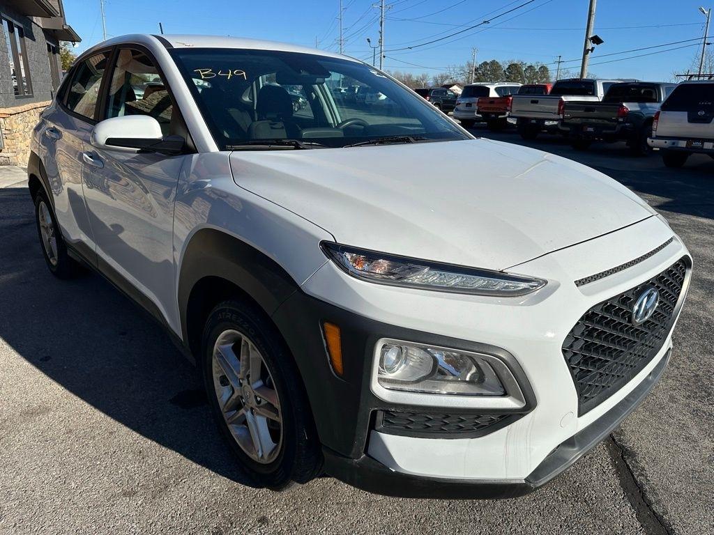 Hyundai Kona SE Auto FWD 2021