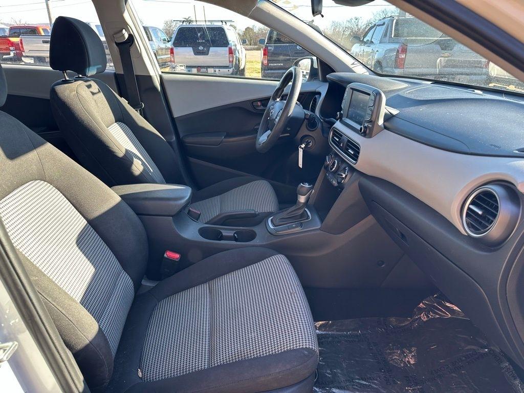 Hyundai Kona SE Auto FWD 2021