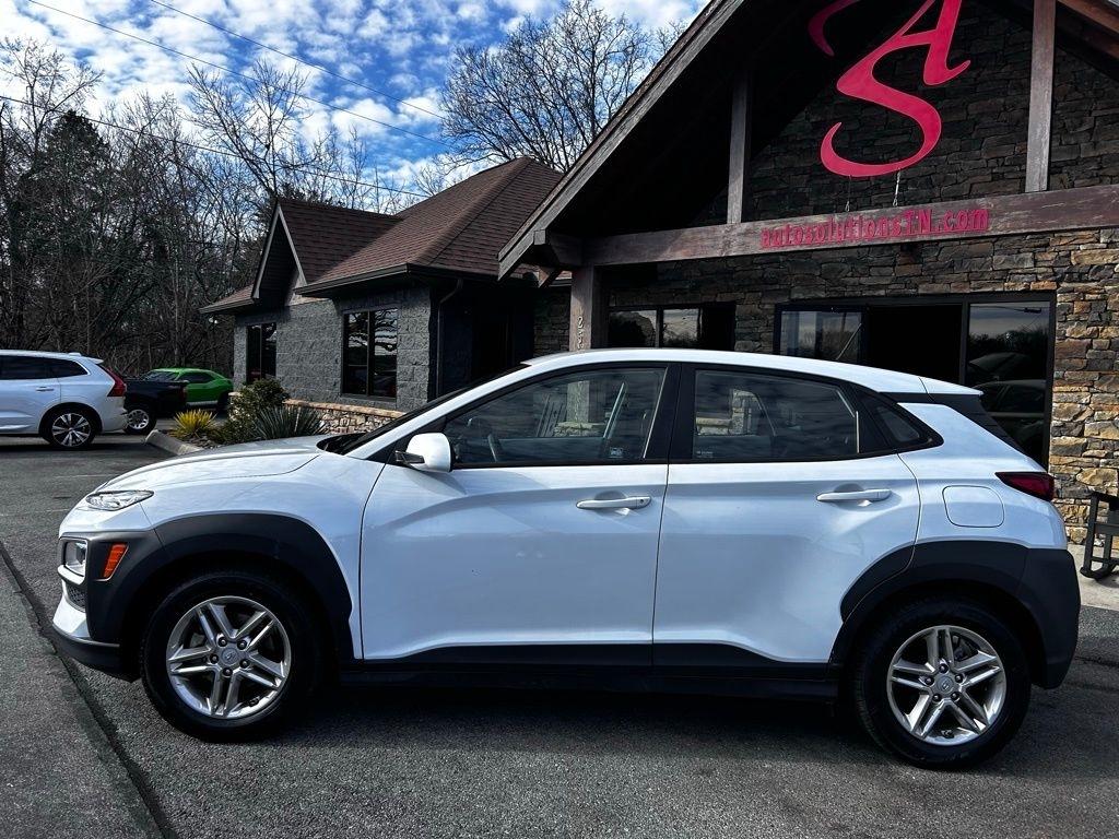 Hyundai Kona SE Auto FWD 2021