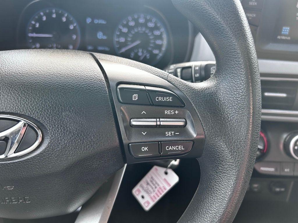 Hyundai Kona SE Auto FWD 2021