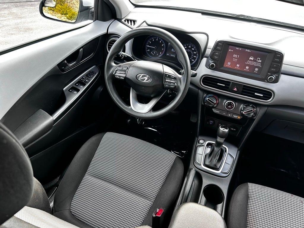 Hyundai Kona SE Auto FWD 2021