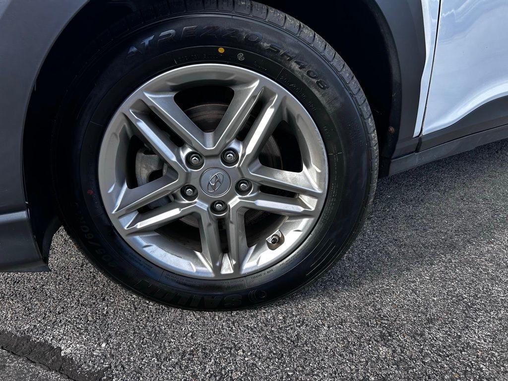 Hyundai Kona SE Auto FWD 2021