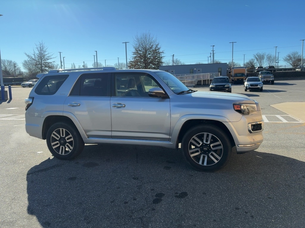 Toyota 4Runner TRD Off Road Premium 4WD (Natl) 2019
