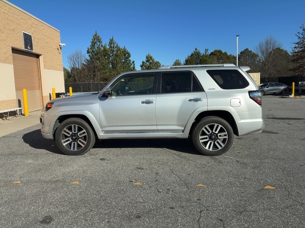 Toyota 4Runner TRD Off Road Premium 4WD (Natl) 2019