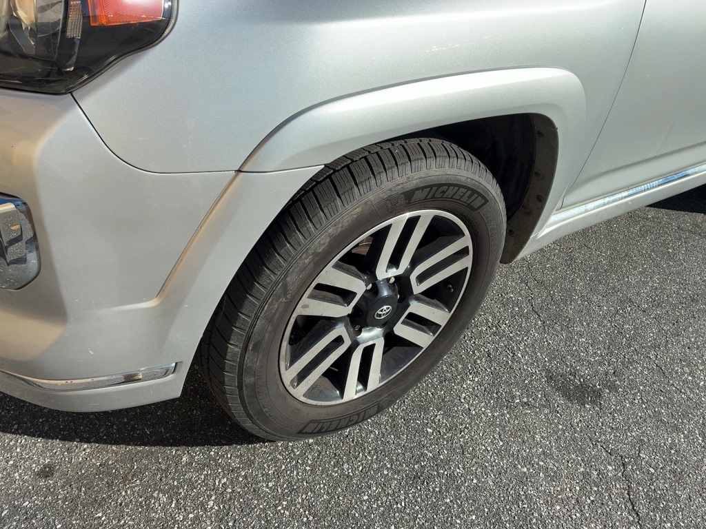 Toyota 4Runner TRD Off Road Premium 4WD (Natl) 2019