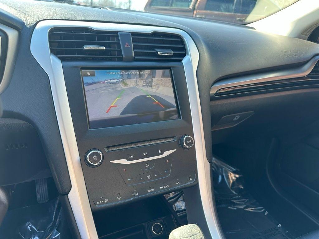 Ford Fusion 4dr Sdn SE FWD 2013