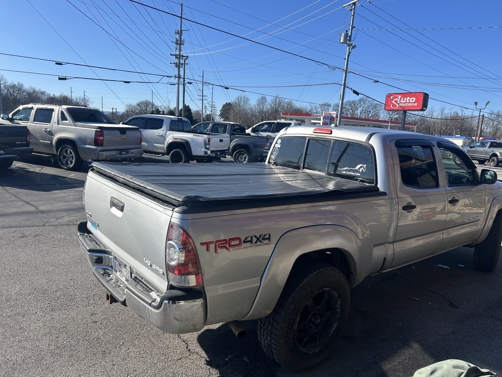 Toyota Tacoma 4WD Double LB V6 AT (Natl) 2010