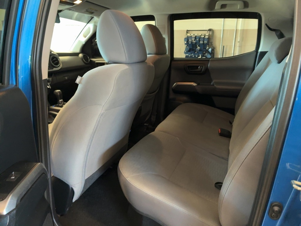 Toyota Tacoma SR5 Double Cab 5' Bed I4 4x2 AT (Natl) 2018