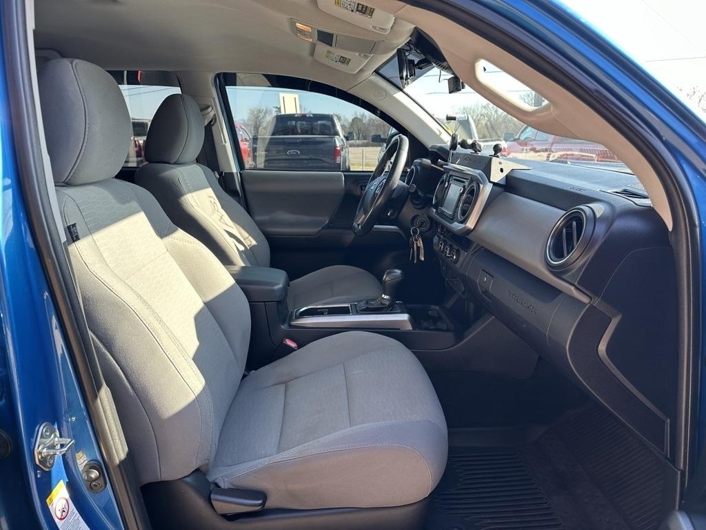 Toyota Tacoma SR5 Double Cab 5' Bed I4 4x2 AT (Natl) 2018