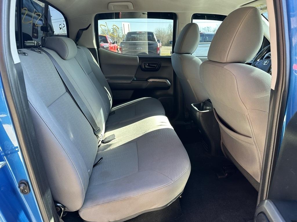 Toyota Tacoma SR5 Double Cab 5' Bed I4 4x2 AT (Natl) 2018