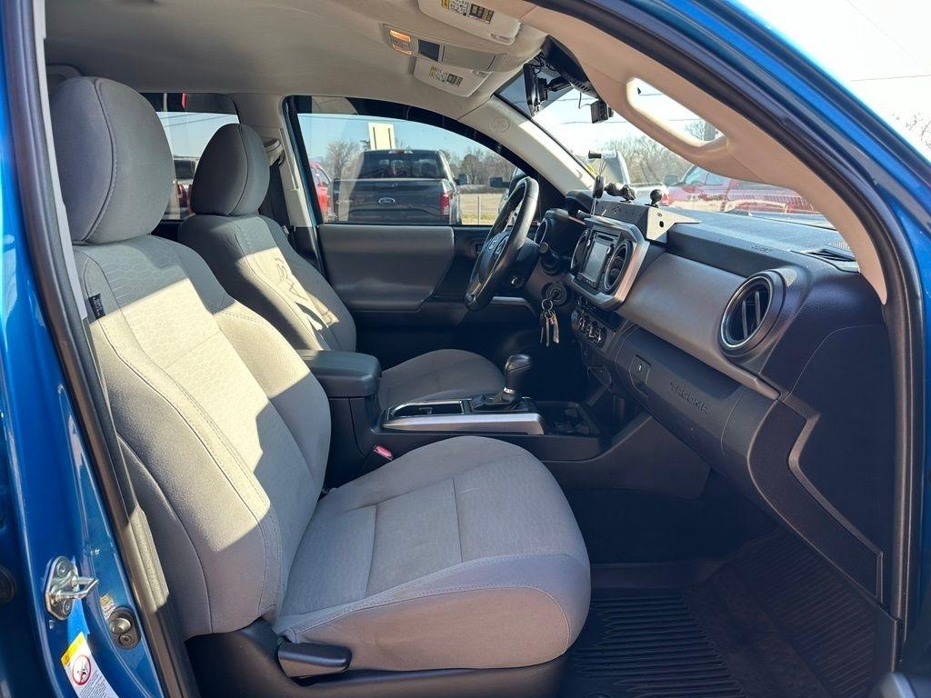 Toyota Tacoma SR5 Double Cab 5' Bed I4 4x2 AT (Natl) 2018