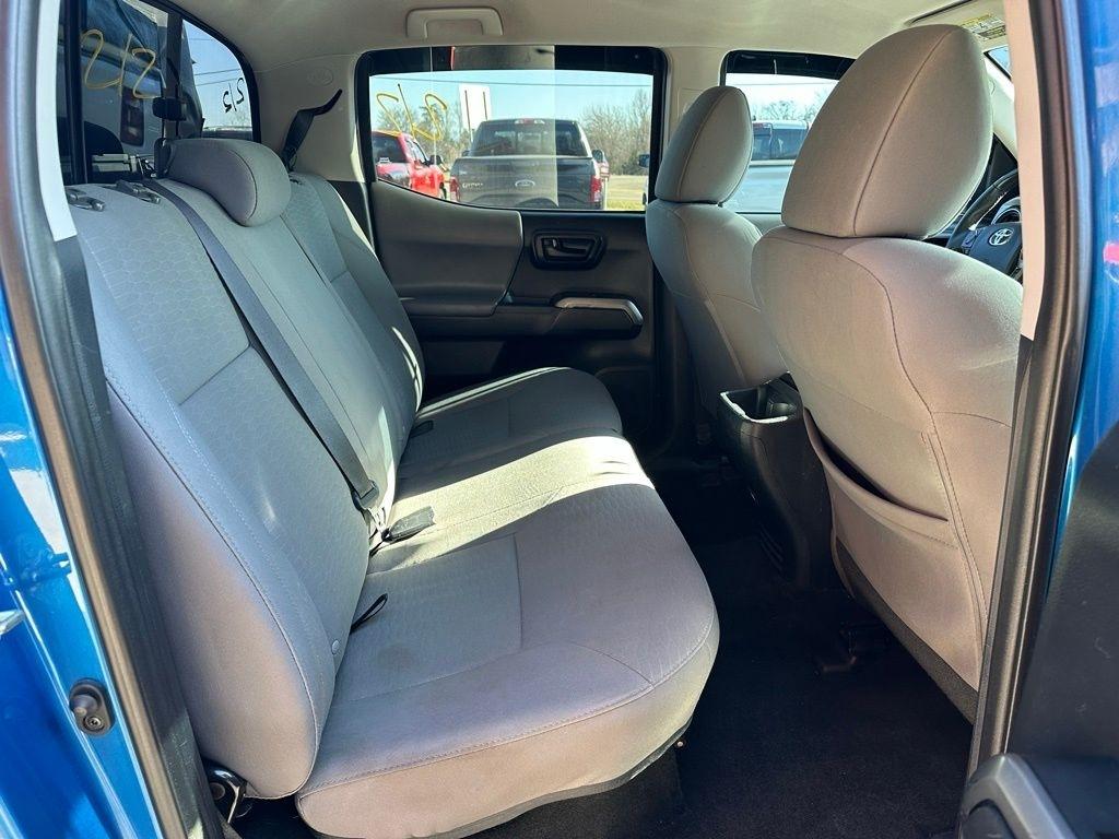 Toyota Tacoma SR5 Double Cab 5' Bed I4 4x2 AT (Natl) 2018