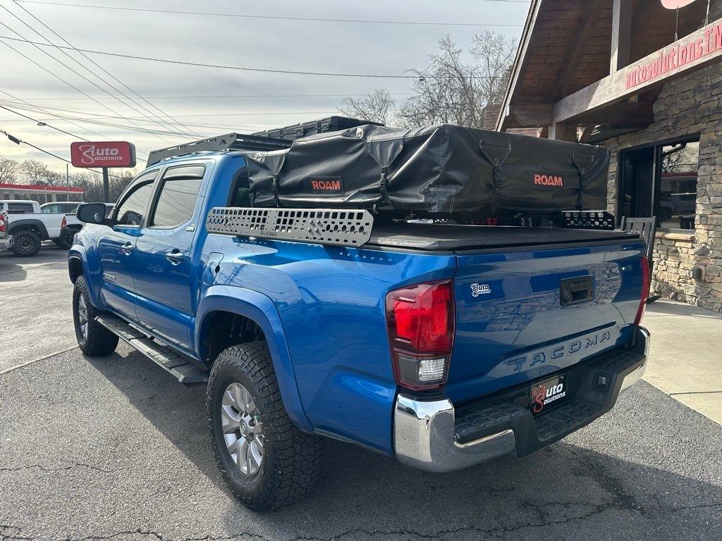 Toyota Tacoma SR5 Double Cab 5' Bed I4 4x2 AT (Natl) 2018