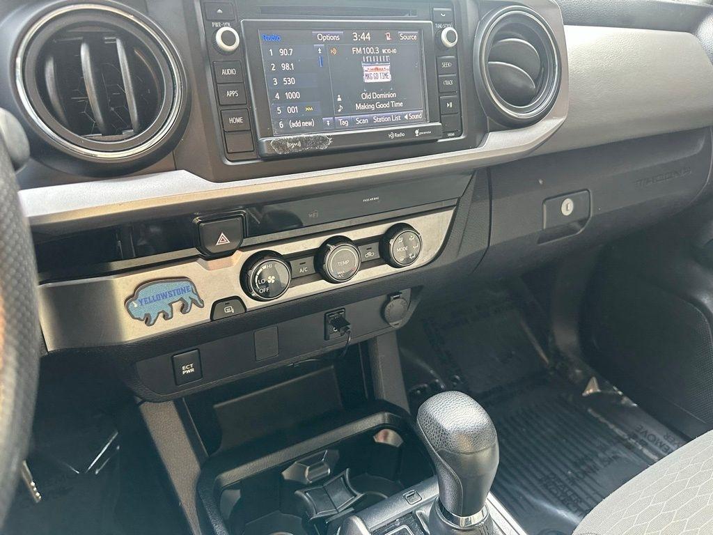 Toyota Tacoma SR5 Double Cab 5' Bed I4 4x2 AT (Natl) 2018