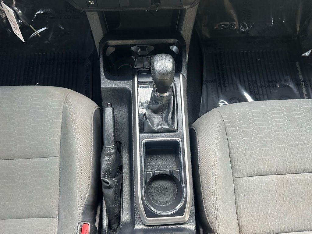 Toyota Tacoma SR5 Double Cab 5' Bed I4 4x2 AT (Natl) 2018