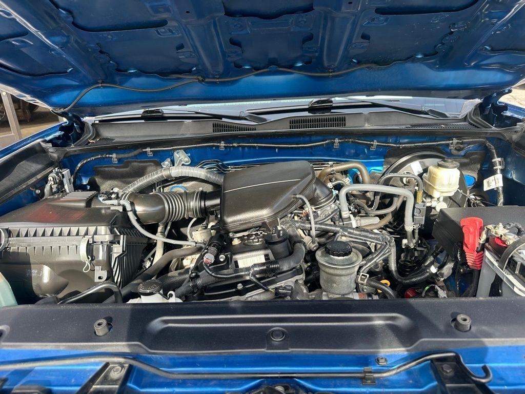 Toyota Tacoma SR5 Double Cab 5' Bed I4 4x2 AT (Natl) 2018