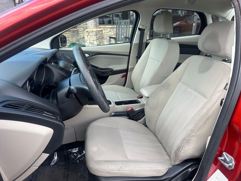 Ford Focus SE Sedan 2018